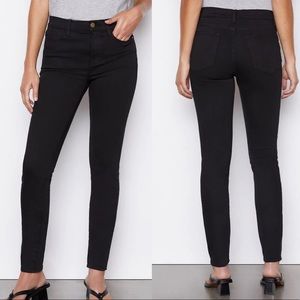 FRAME Le High Skinny in Film Noir